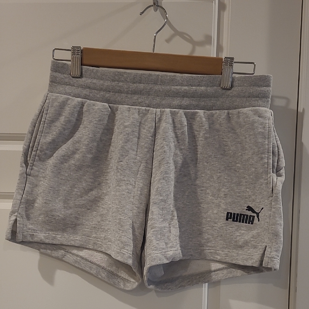 Puma Grey Casual Shorts. Size Small